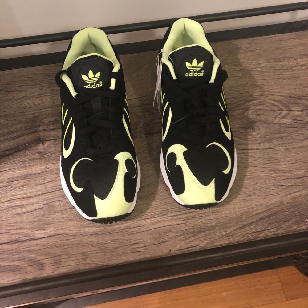 Adidas Men’s Yung 1